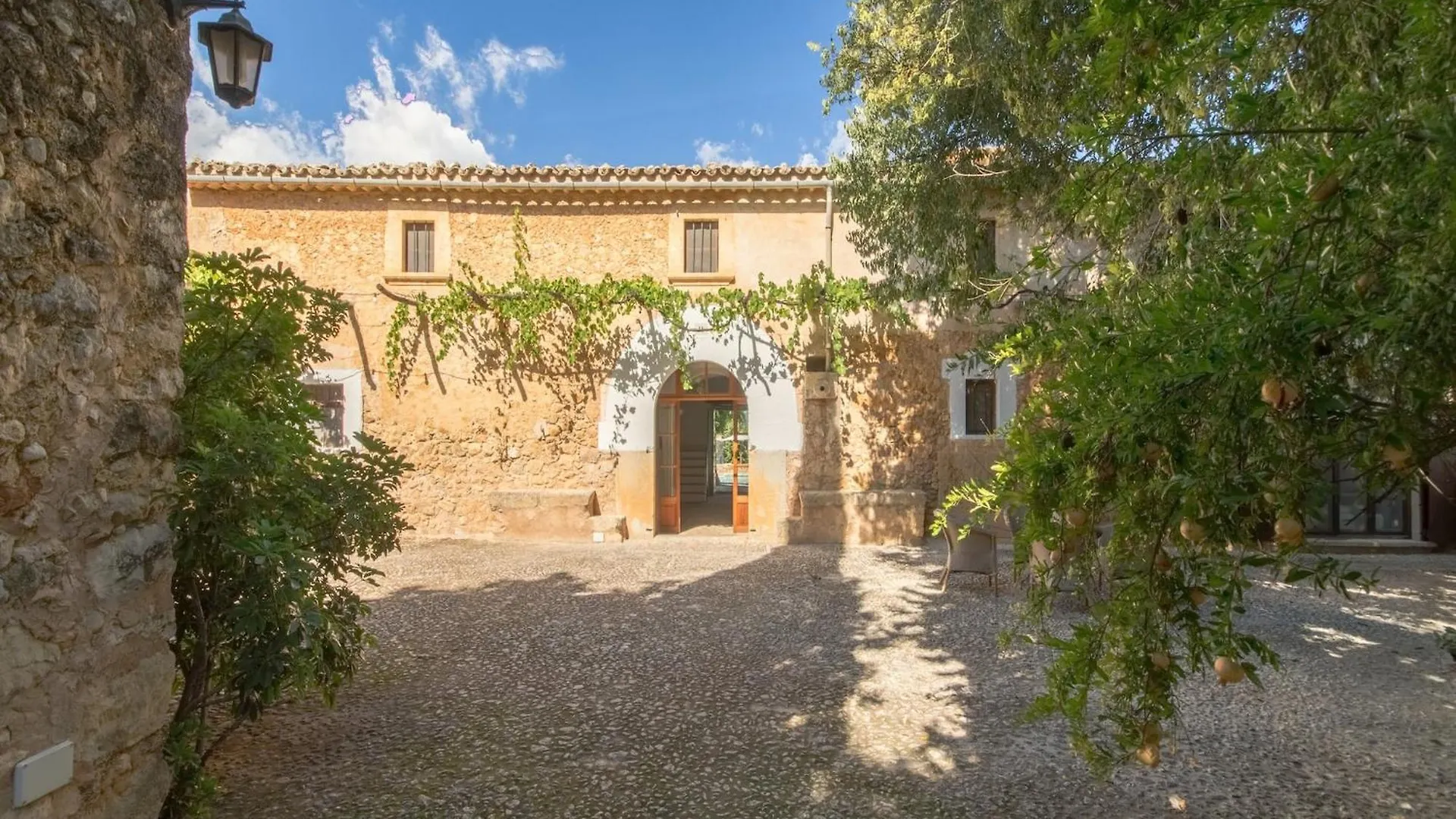 Charming Country House For 8 Adults Búger Feriehus