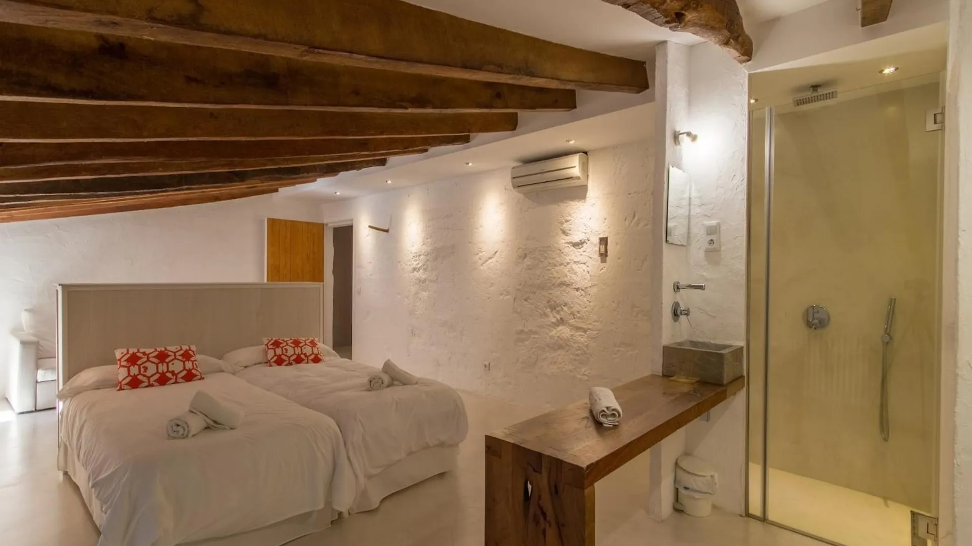 Charming Country House For 8 Adults Búger