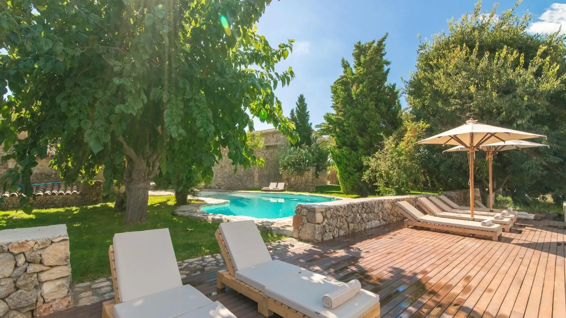 Charming Country House For 8 Adults Búger