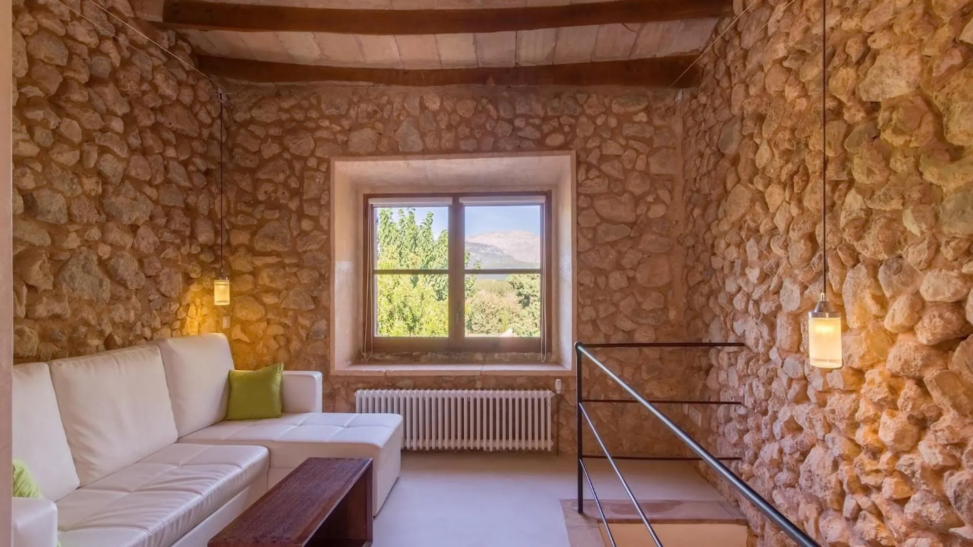 Charming Country House For 8 Adults Búger Feriehus