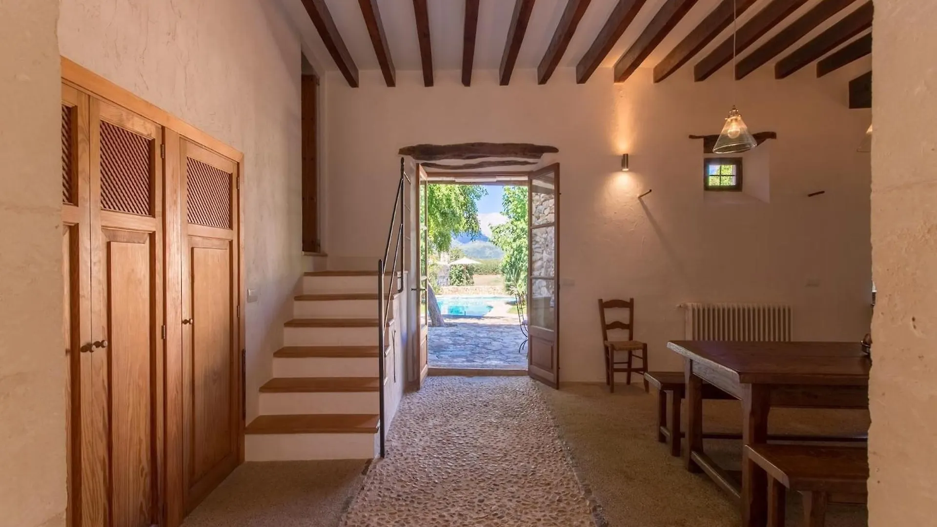 Charming Country House For 8 Adults Búger Feriehus