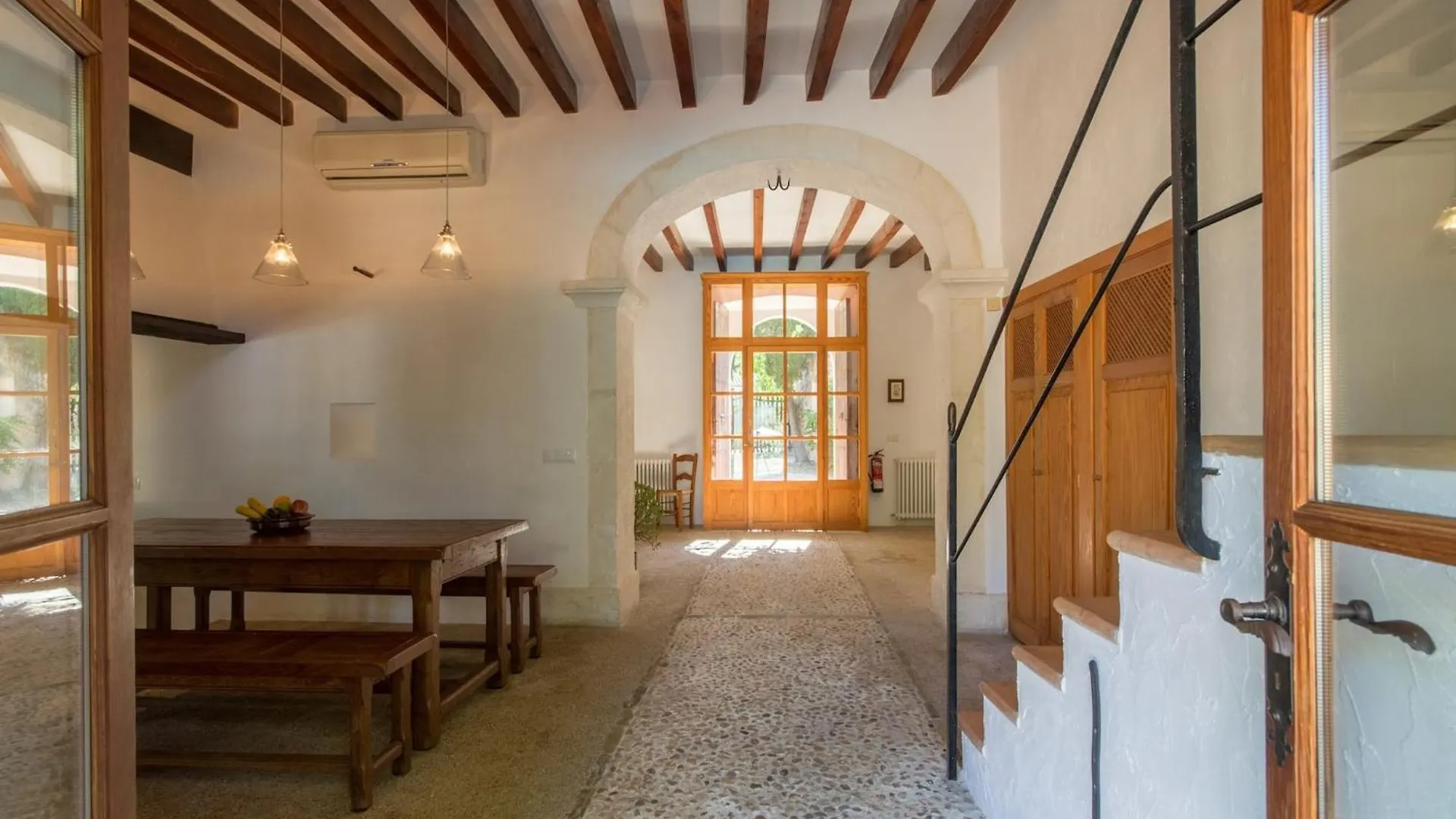 Charming Country House For 8 Adults Búger