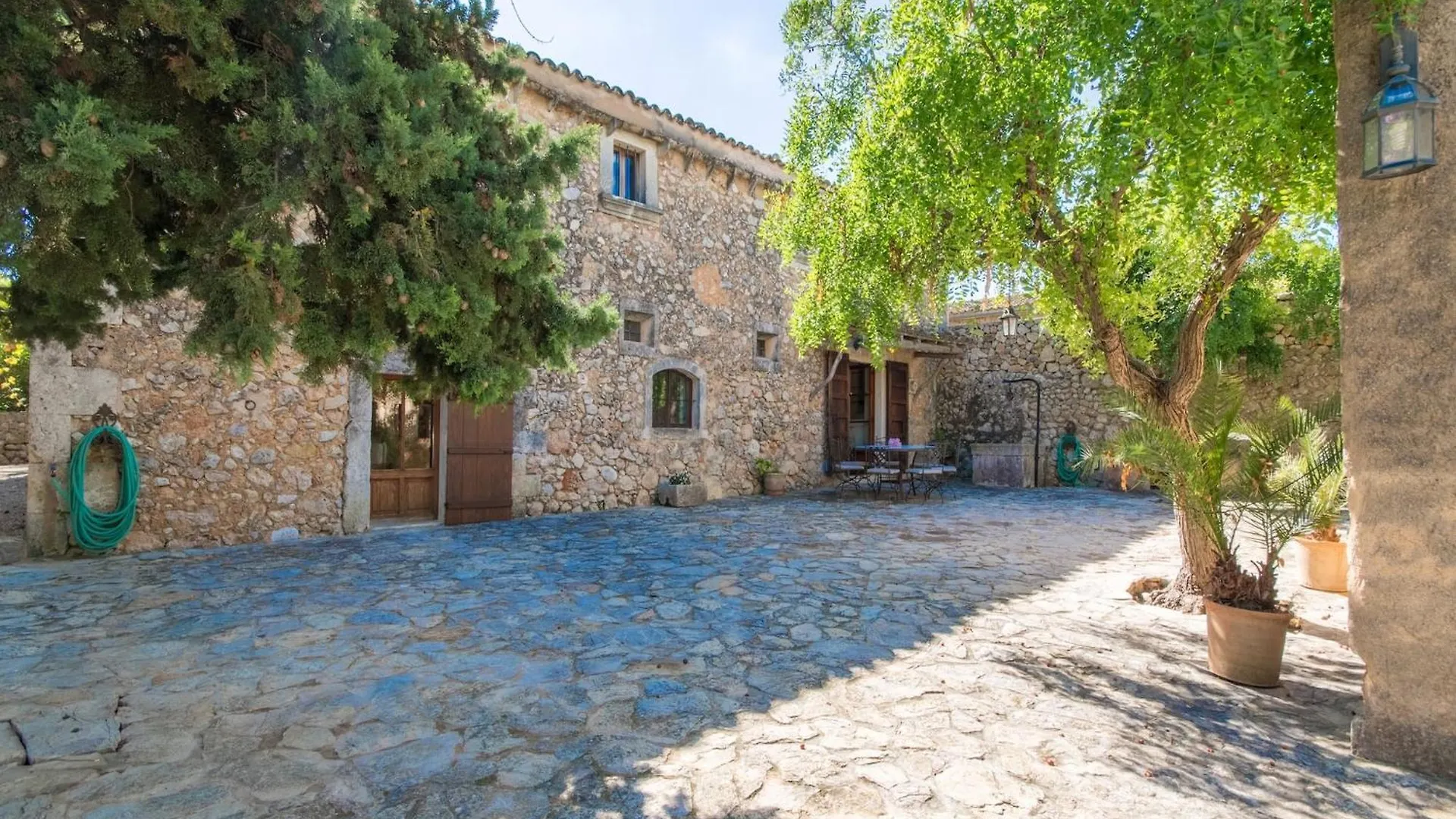 Charming Country House For 8 Adults Búger